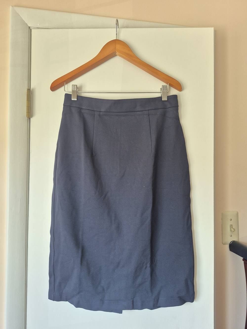 Women's Navy Pencil Skirt - Sleek Office Staple
